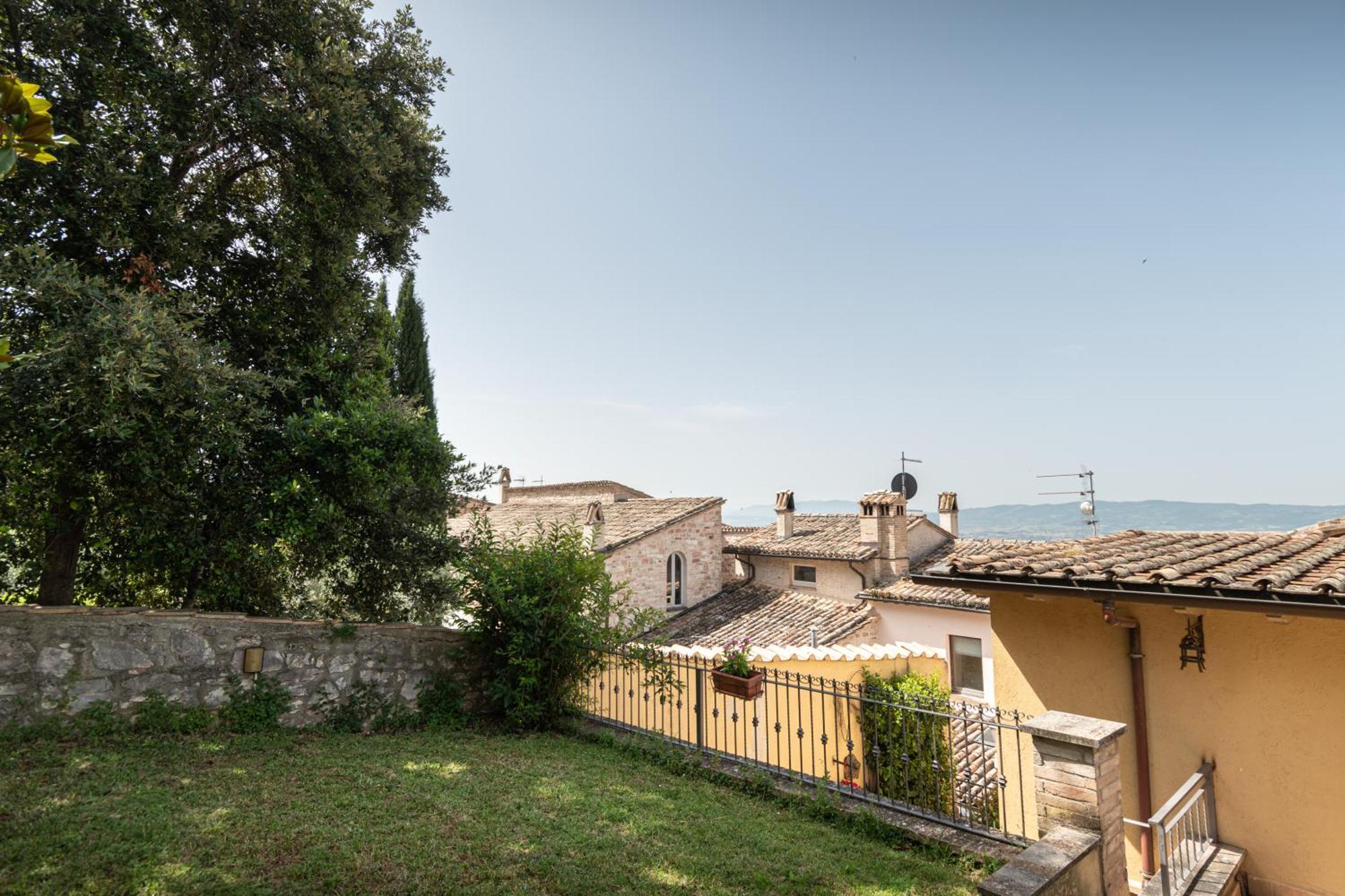 B&B Il Chiostro Assisi Buitenkant foto