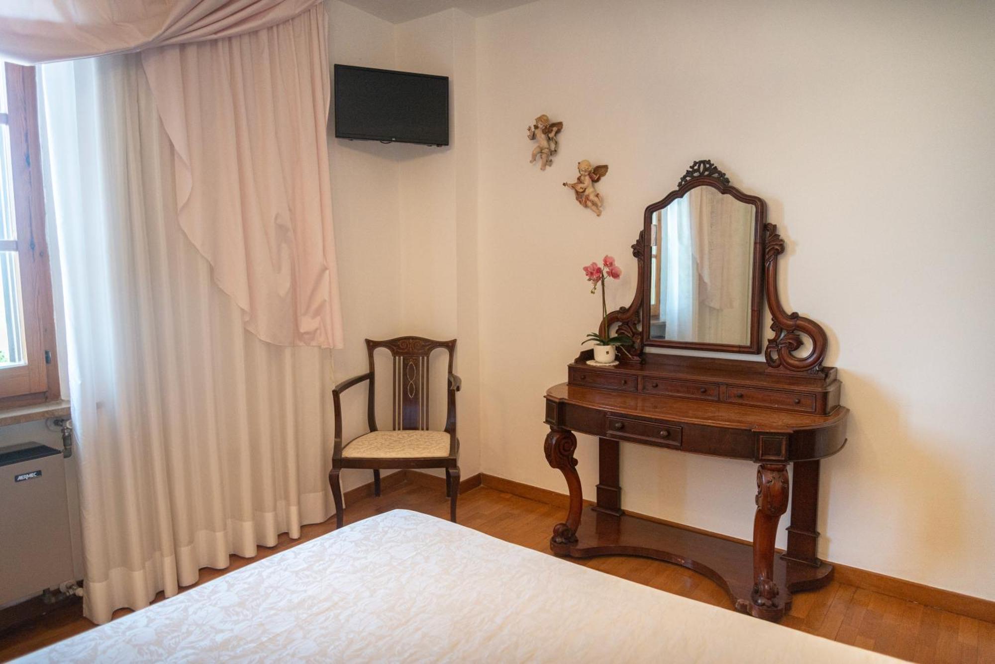 B&B Il Chiostro Assisi Buitenkant foto